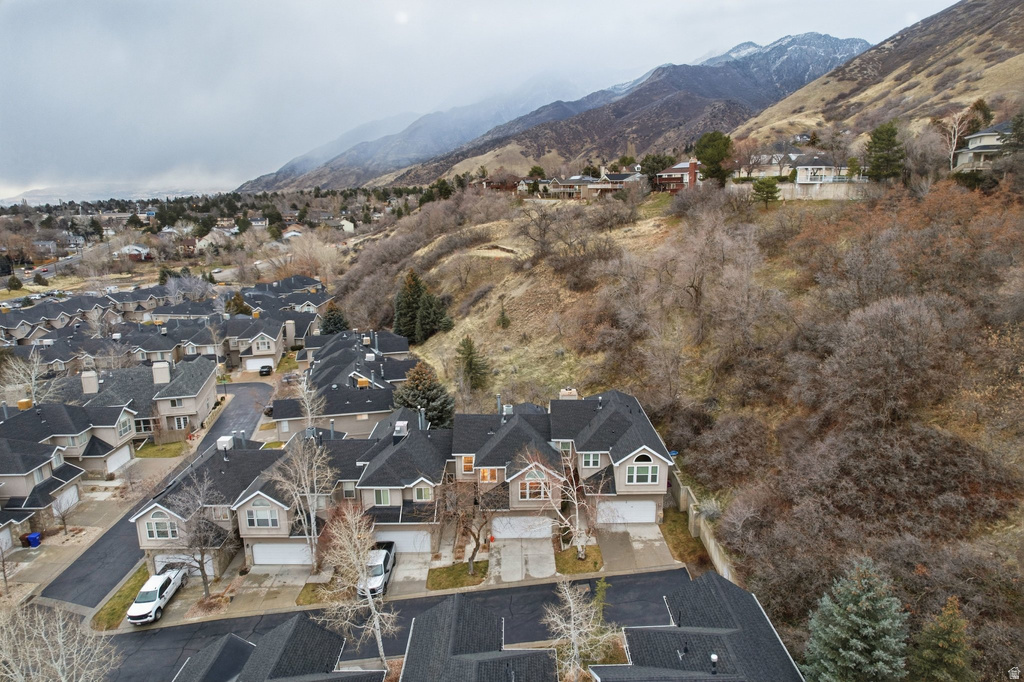 3581 E LONE BROOK LN Salt Lake City, UT 84121