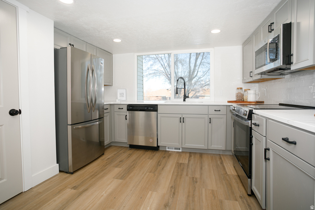 4972 S CAHOON Taylorsville, UT 84129