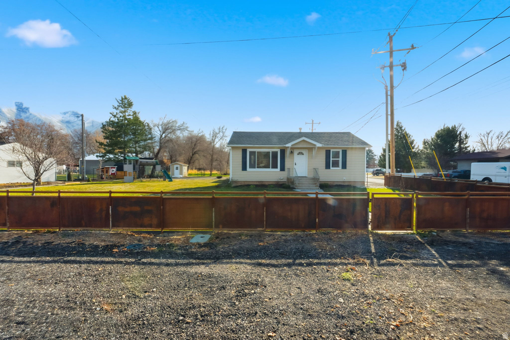 1195 W 1600 N Mapleton, UT 84664