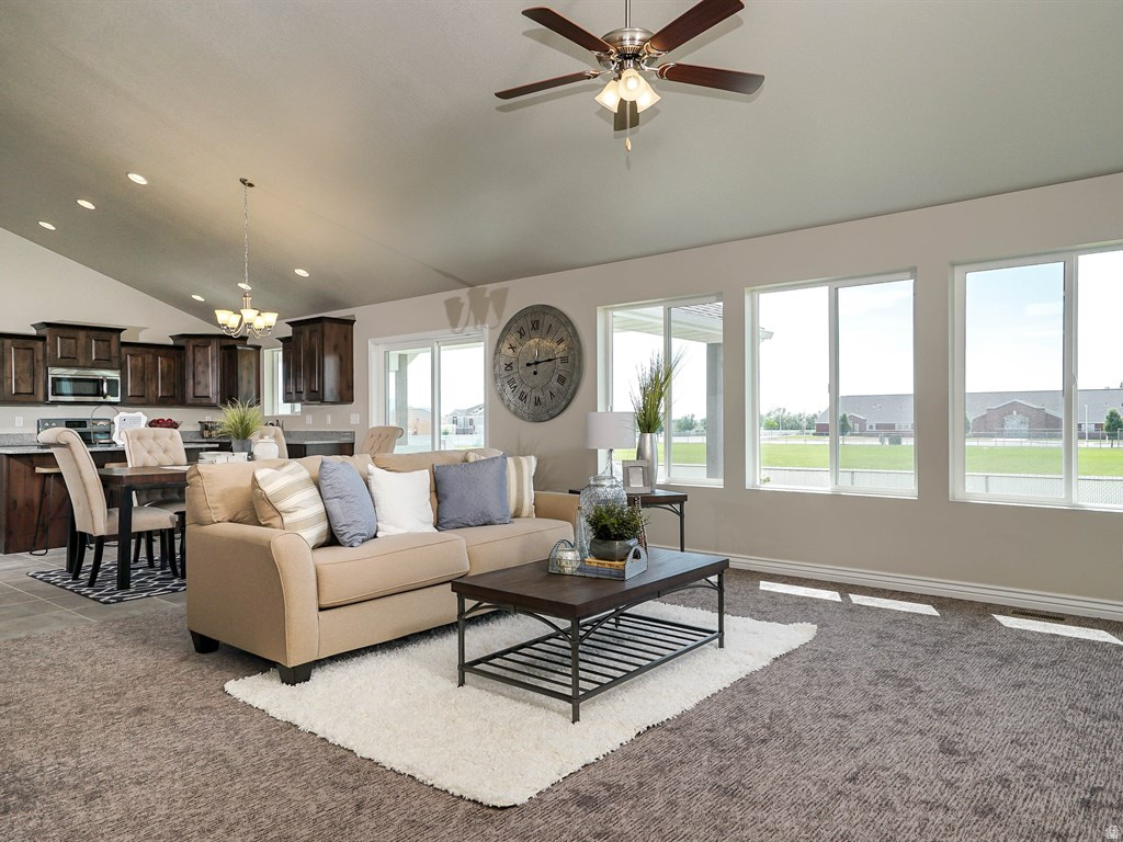 3286 S 2275 W West Haven, UT 84401