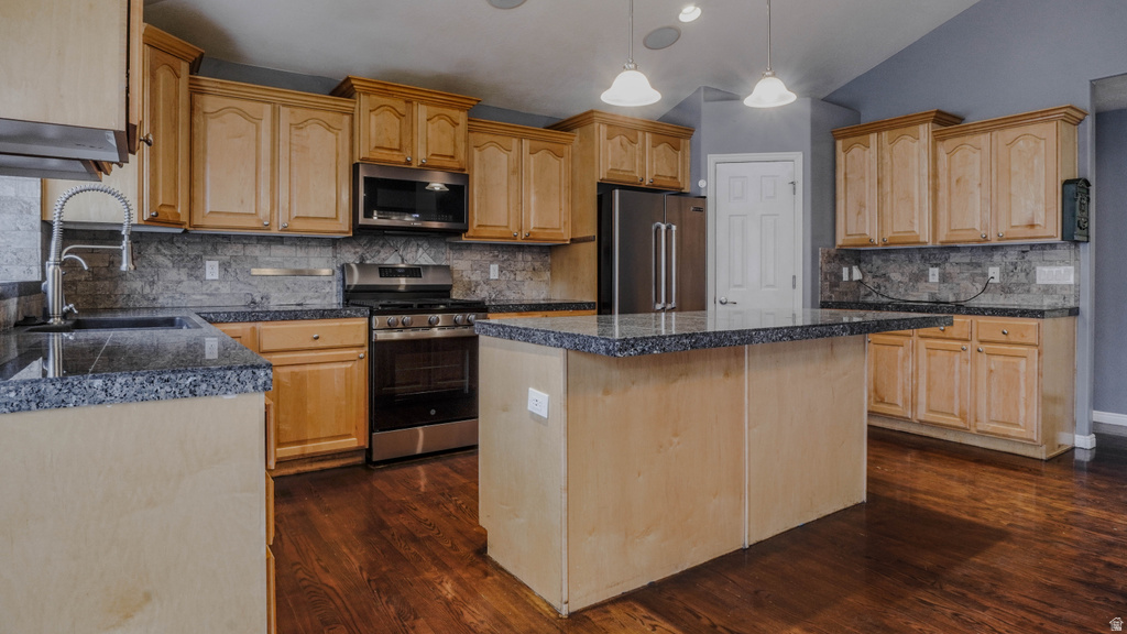 1862 W 1690 S Woods Cross, UT 84087