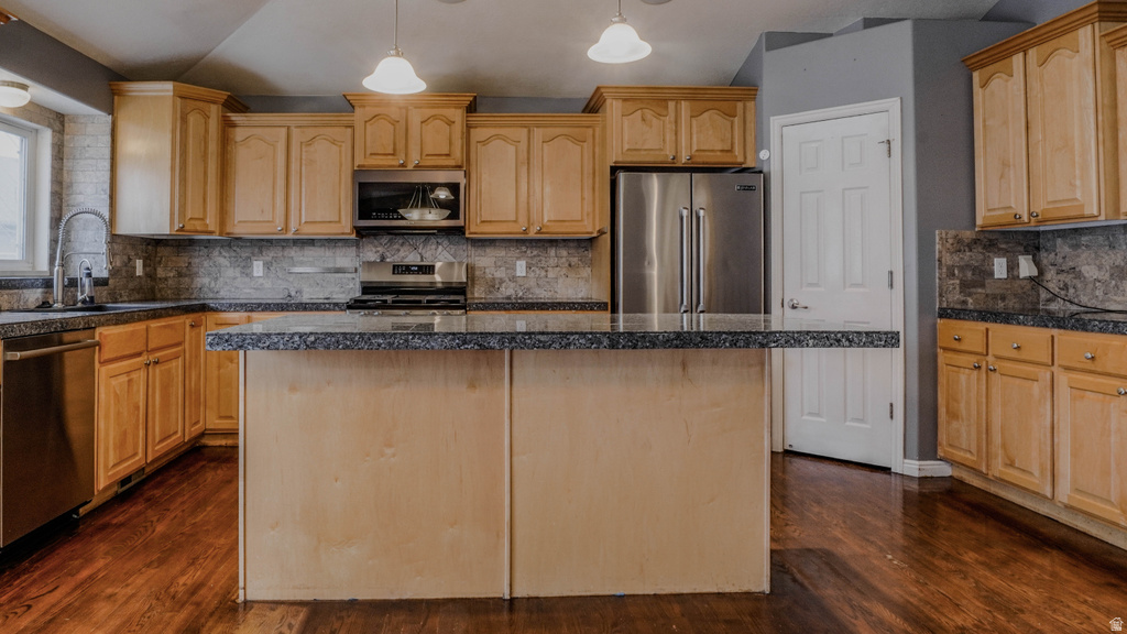 1862 W 1690 S Woods Cross, UT 84087