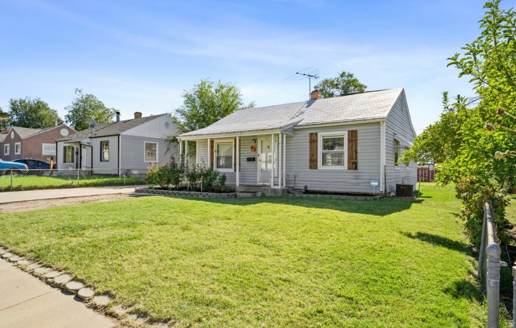 62 VILLA DR Clearfield, UT 84015