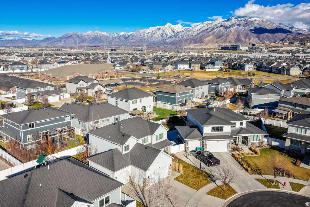 1052 W VALOR CT Bluffdale, UT 84065