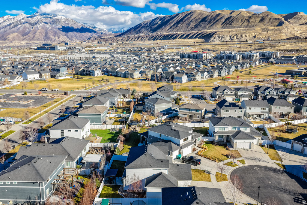 1052 W VALOR CT Bluffdale, UT 84065