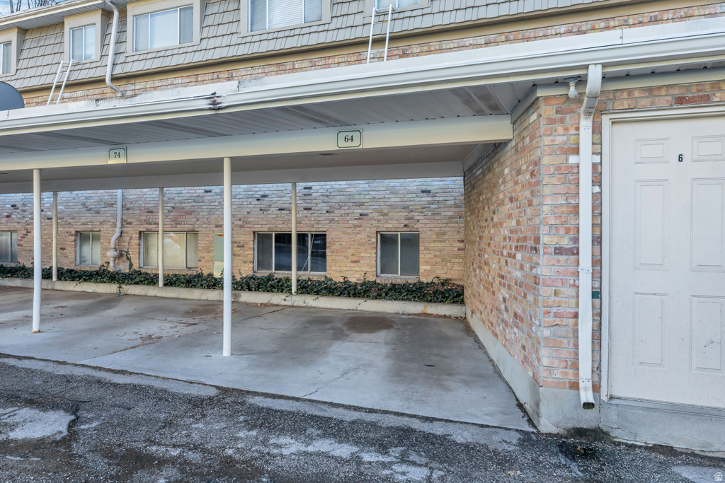 2220 E MURRAY HOLLADAY RD #64 Holladay, UT 84117