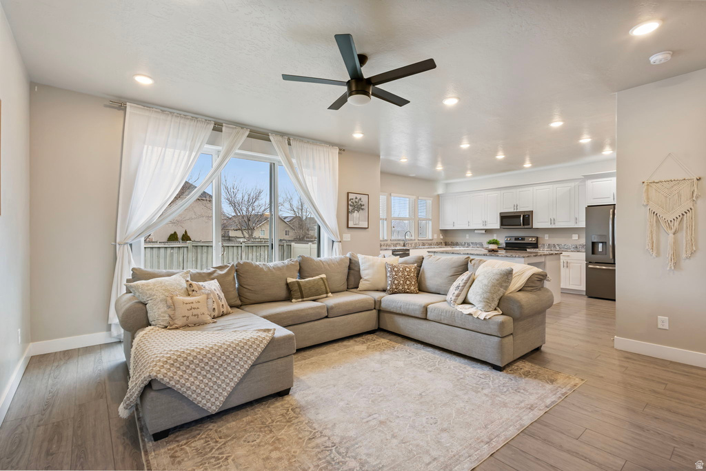 3323 E GIBRALTAR AVE Eagle Mountain, UT 84005