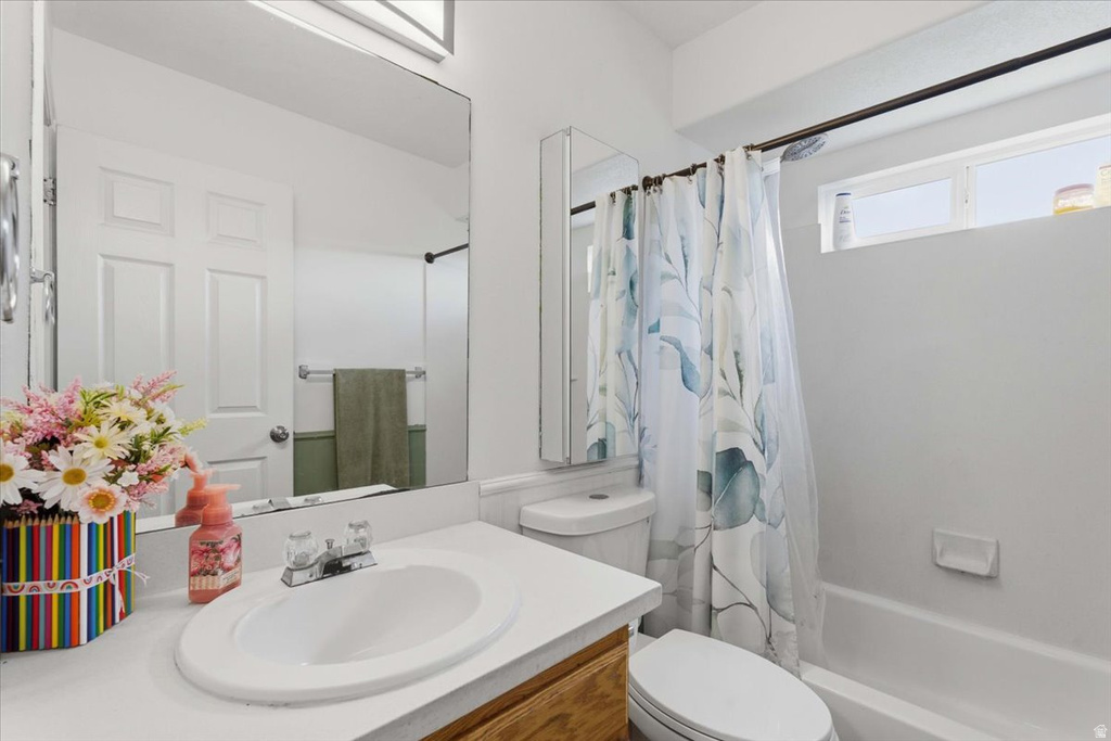 3083 S 6500 W West Valley City, UT 84128