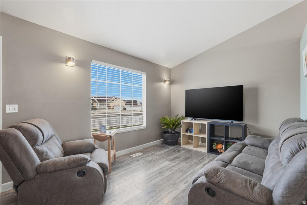 3083 S 6500 W West Valley City, UT 84128