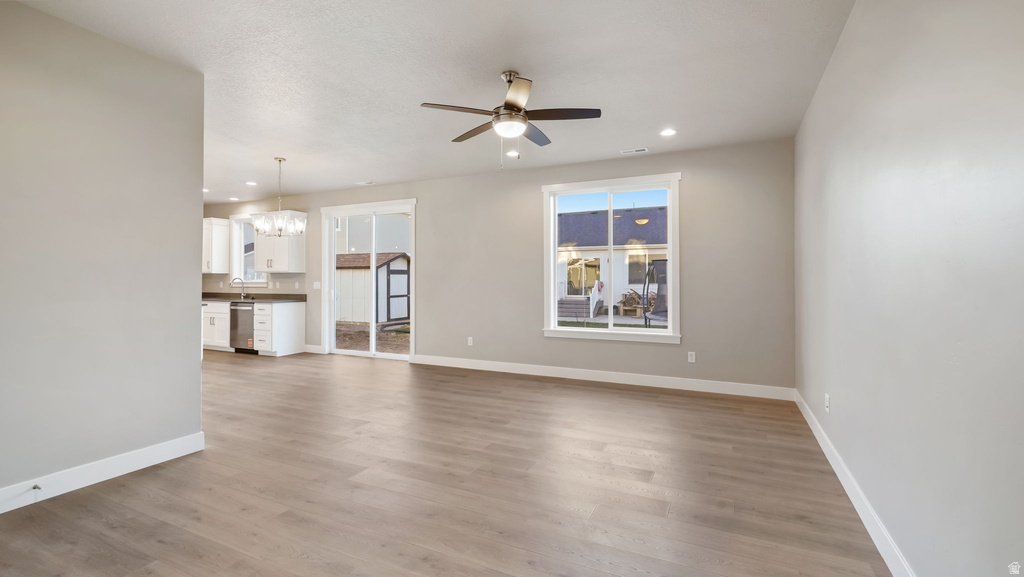 931 N 215 W Santaquin, UT 84655