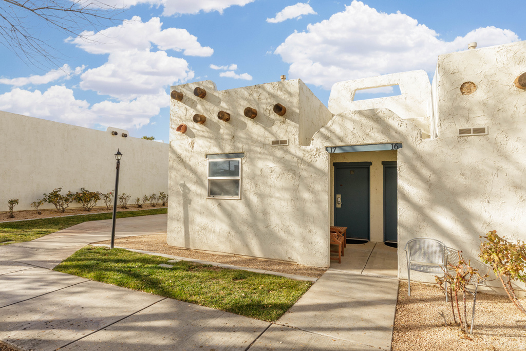 1999 W CANYON VIEW DR #17 St George, UT 84770