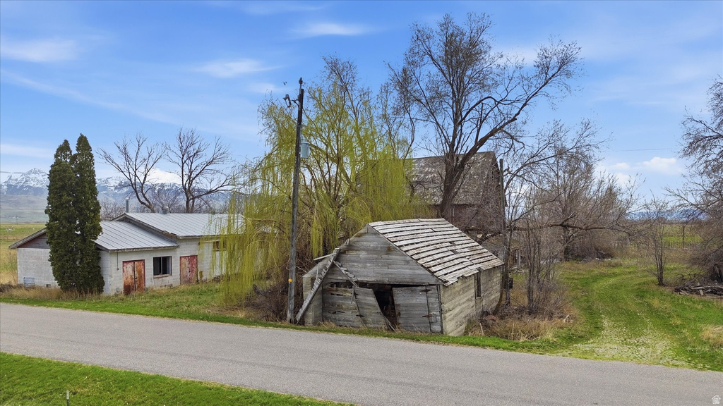 1811 W 2000 S Lewiston, UT 84320