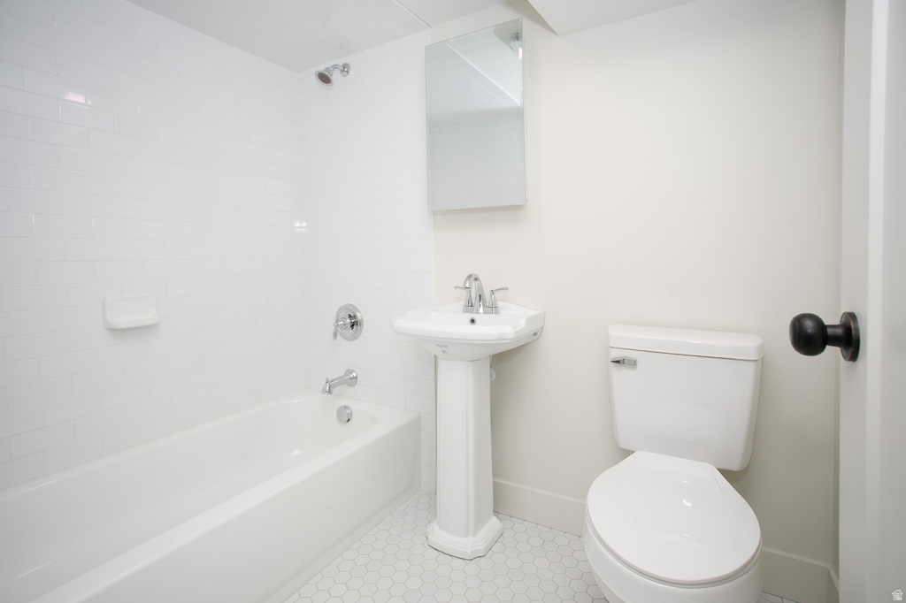 110 E GREENWOOD AVE Midvale, UT 84047