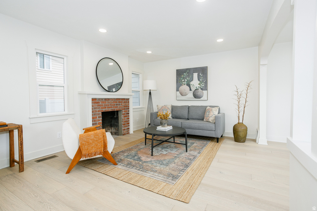 110 E GREENWOOD AVE Midvale, UT 84047