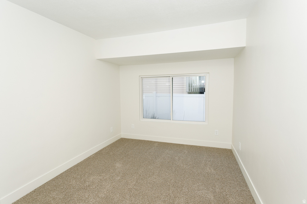 110 E GREENWOOD AVE Midvale, UT 84047