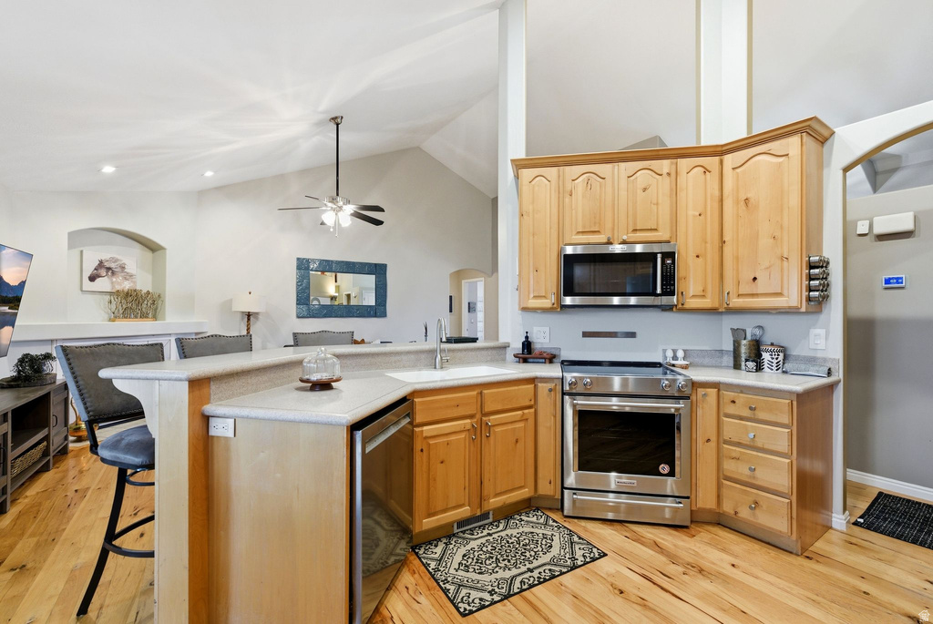 8089 S RED CASTLE WAY West Jordan, UT 84081