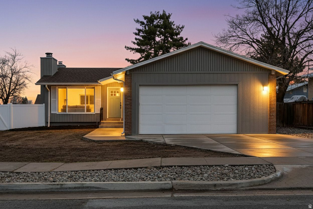 805 E GRENOBLE DR Midvale, UT 84047