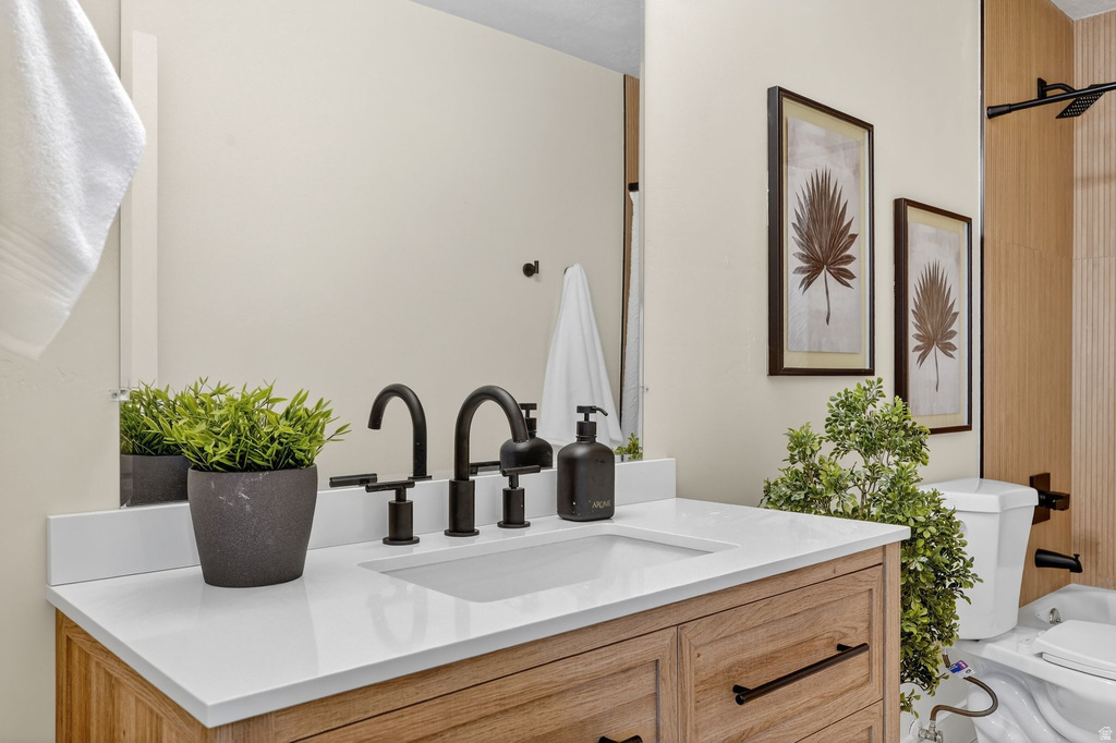 805 E GRENOBLE DR Midvale, UT 84047