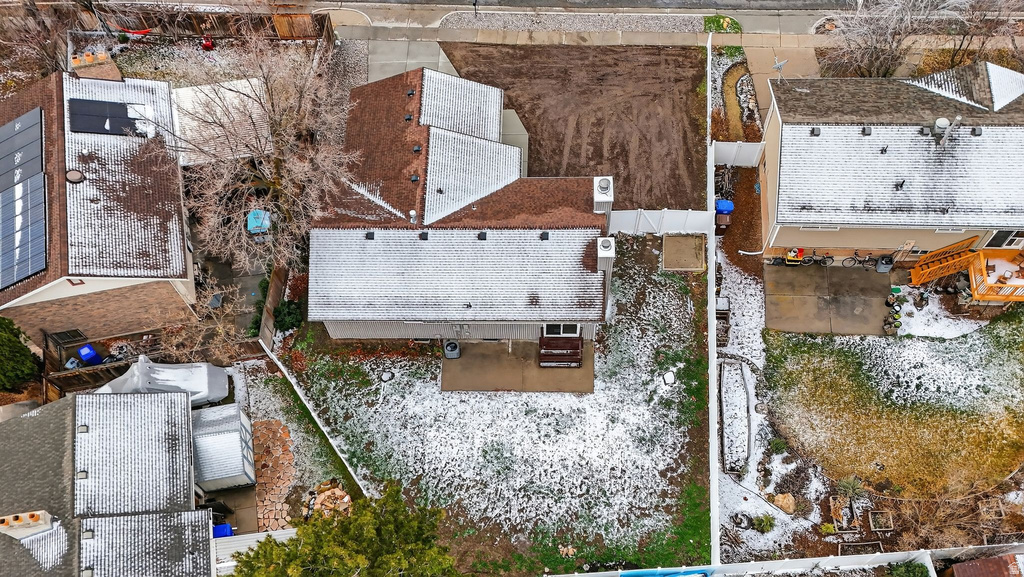 805 E GRENOBLE DR Midvale, UT 84047