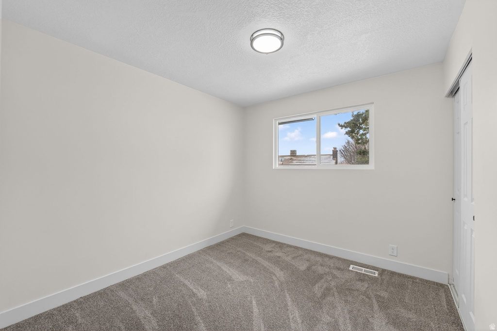 805 E GRENOBLE DR Midvale, UT 84047