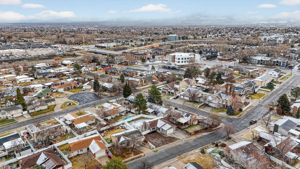 805 E GRENOBLE DR Midvale, UT 84047