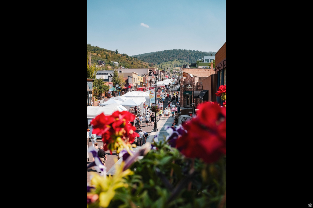 8251 MEADOWVIEW CT #J24 Park City, UT 84098