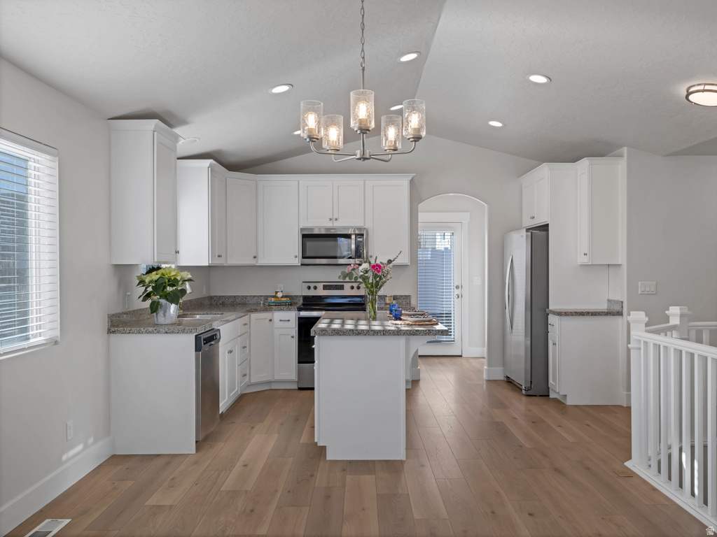 9512 S TIRADO CV South Jordan, UT 84095