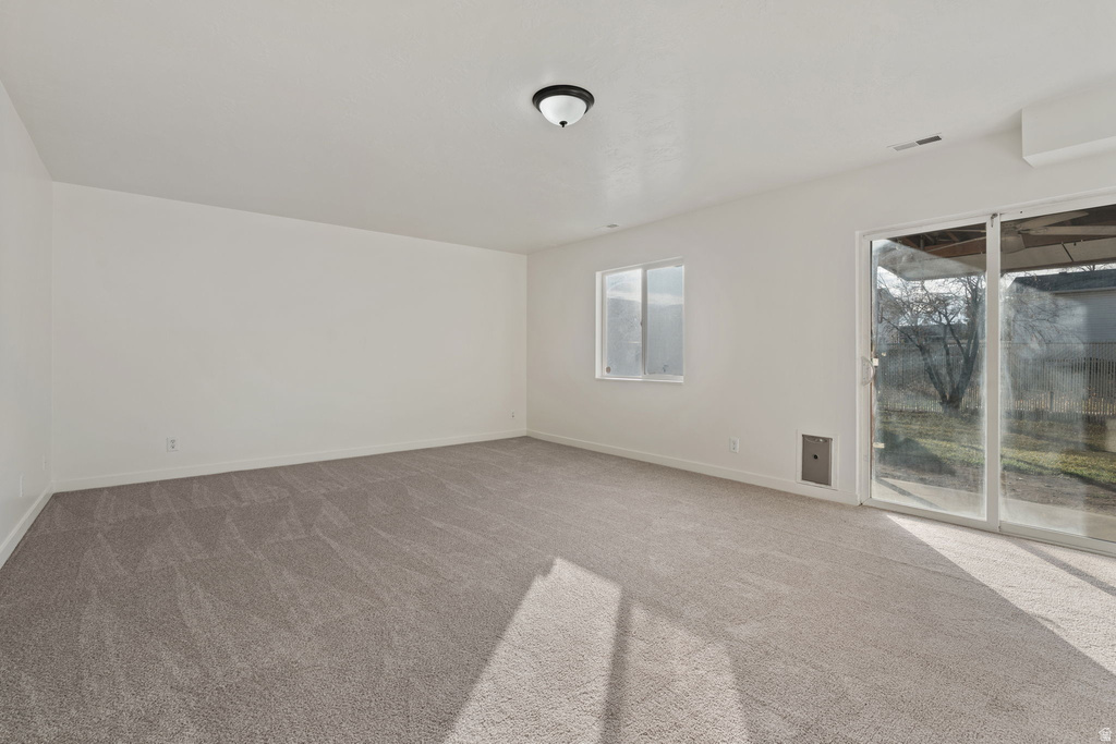 2045 W APPLE FARMS RD West Valley City, UT 84119