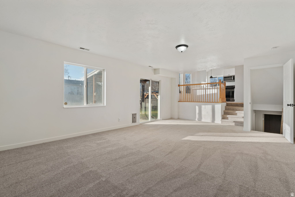 2045 W APPLE FARMS RD West Valley City, UT 84119