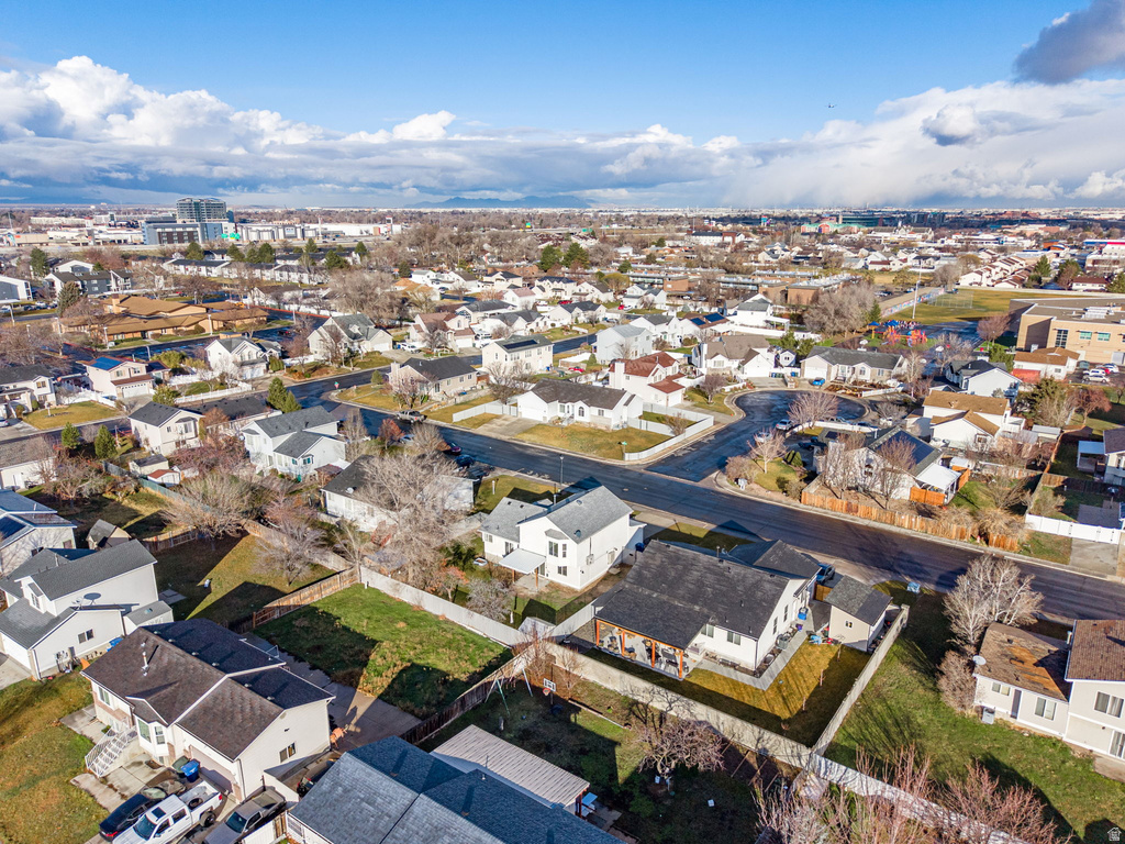 2045 W APPLE FARMS RD West Valley City, UT 84119