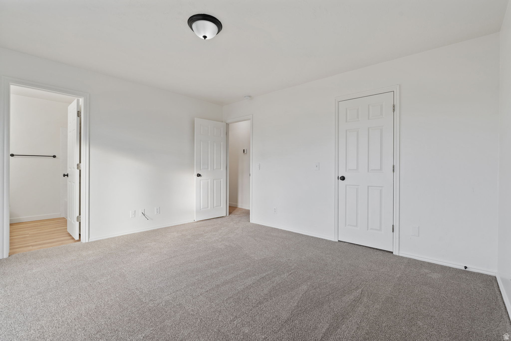 2045 W APPLE FARMS RD West Valley City, UT 84119