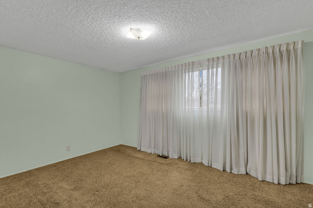 2613 W HALLMARK CIR West Valley City, UT 84119