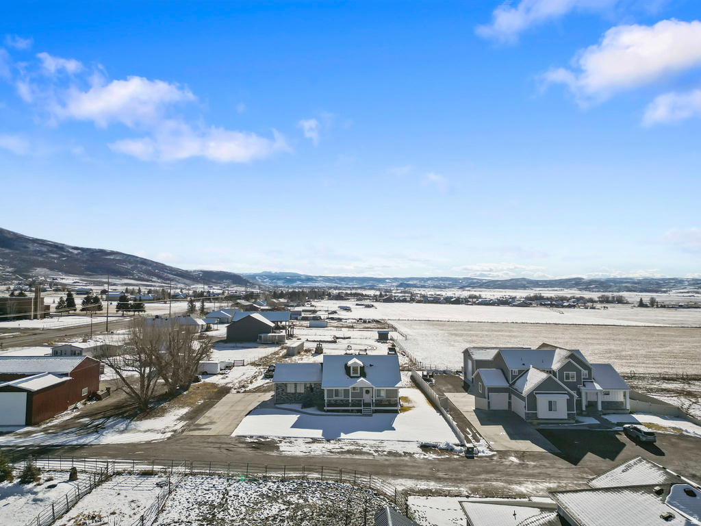 45 W 3155 N Marion, UT 84036