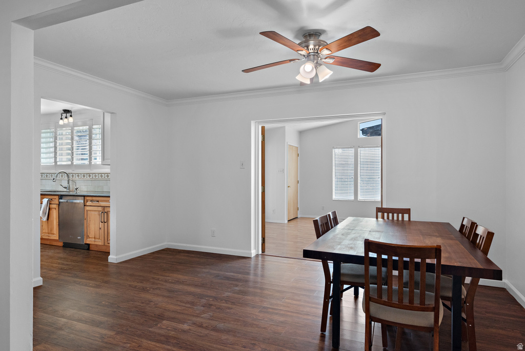 1610 E MOOR DALE LN Holladay, UT 84117