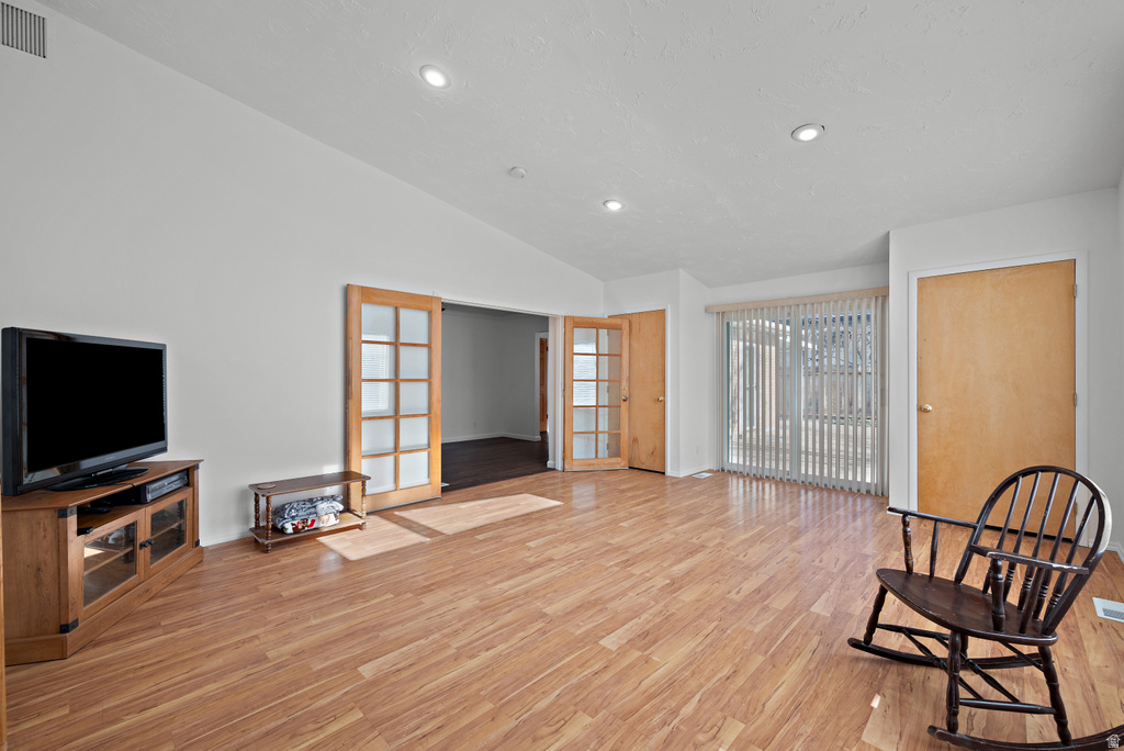 1610 E MOOR DALE LN Holladay, UT 84117