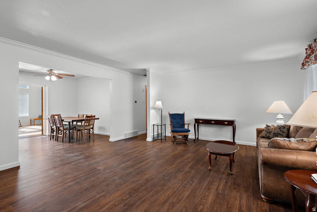 1610 E MOOR DALE LN Holladay, UT 84117