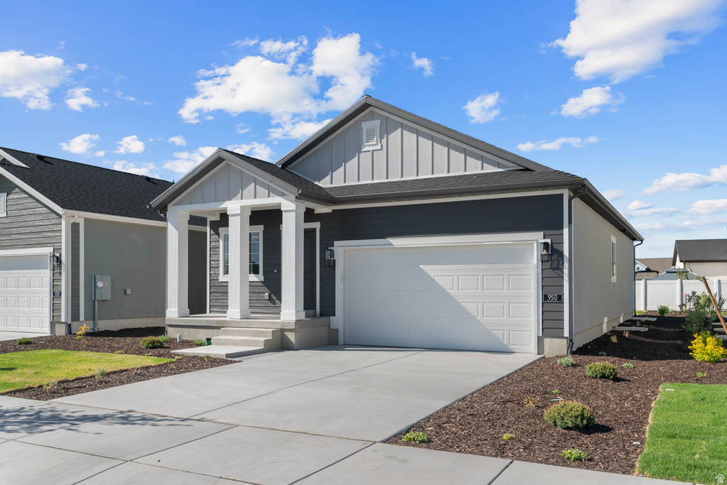 950 W PEREGRINE DR Stansbury Park, UT 84074