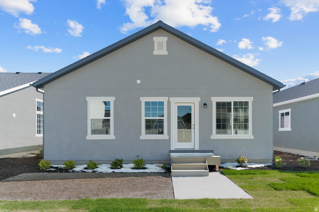 950 W PEREGRINE DR Stansbury Park, UT 84074