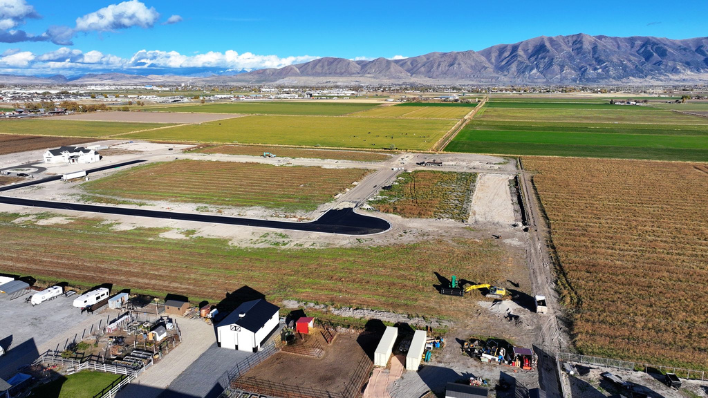 8321 W 10800 N Tremonton, UT 84337