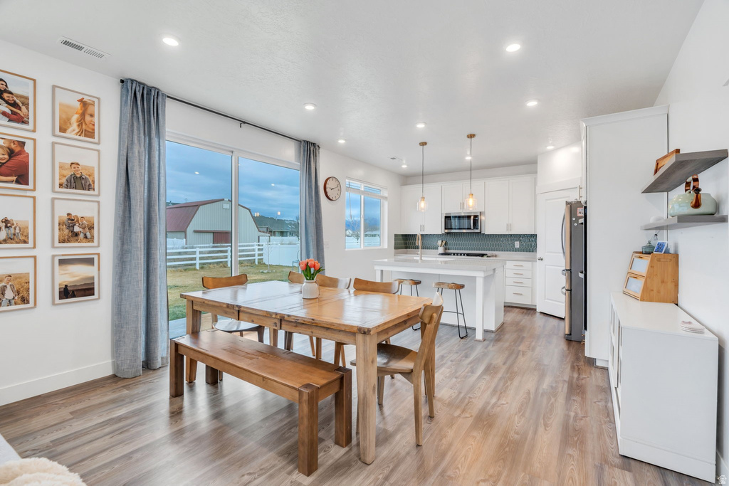 2774 W COASTLINE DR Syracuse, UT 84075