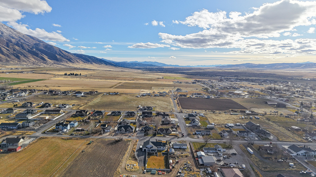 435 E 100 N Mona, UT 84645