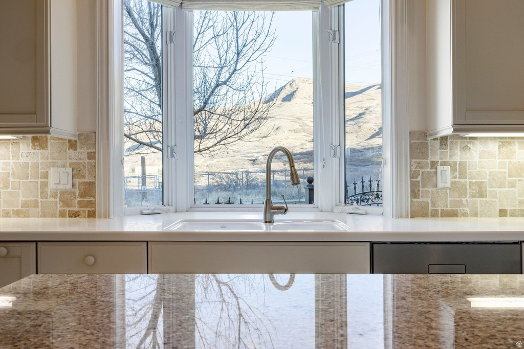 2726 E WASATCH DR #1 Salt Lake City, UT 84108