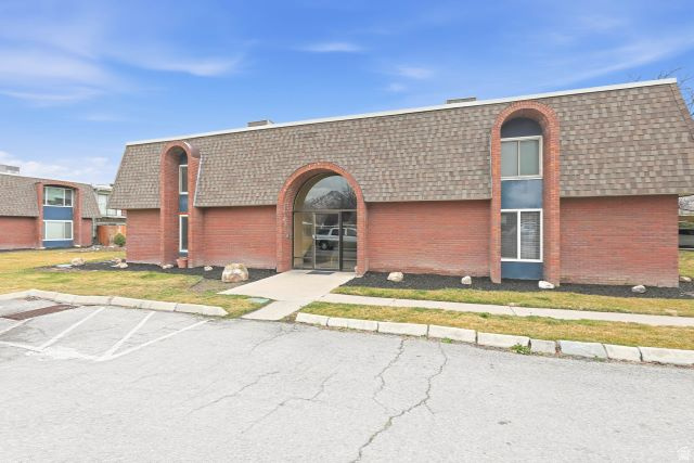 50 W LESTER AVE #H-13 Murray, UT 84107