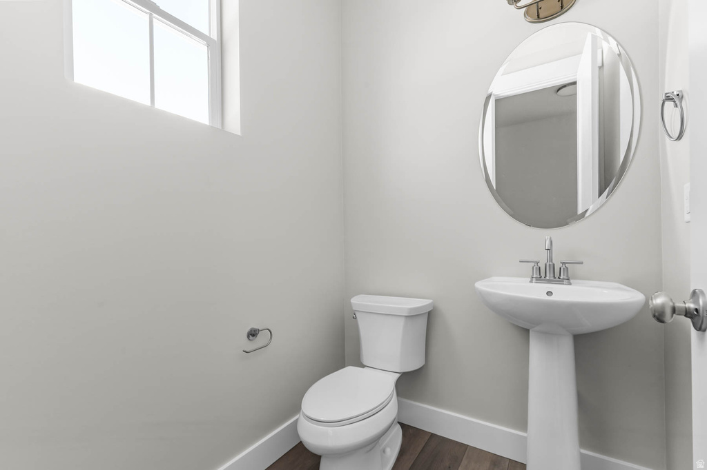 3826 W 2350 N Clinton, UT 84015