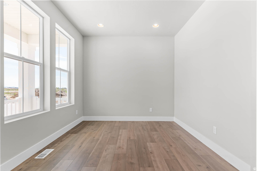 3826 W 2350 N Clinton, UT 84015