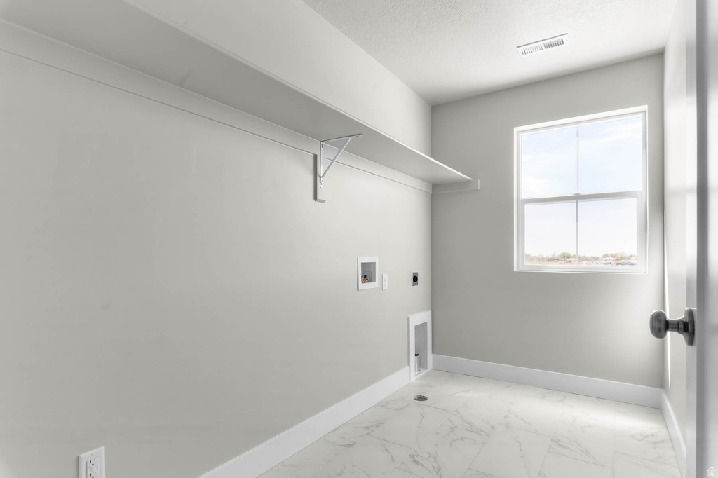 3826 W 2350 N Clinton, UT 84015