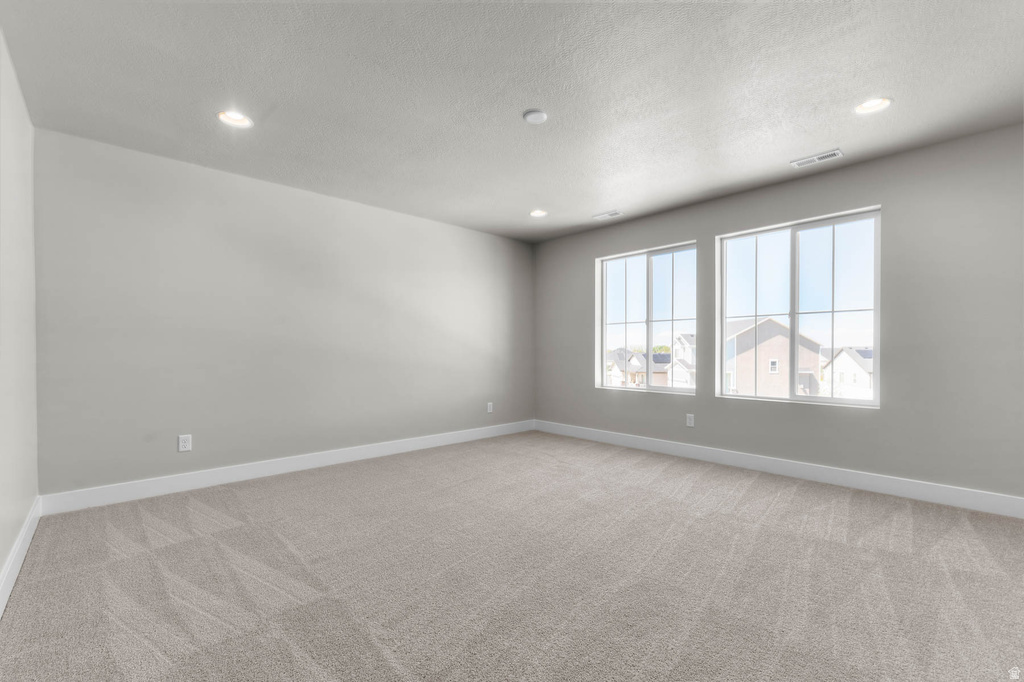 3826 W 2350 N Clinton, UT 84015