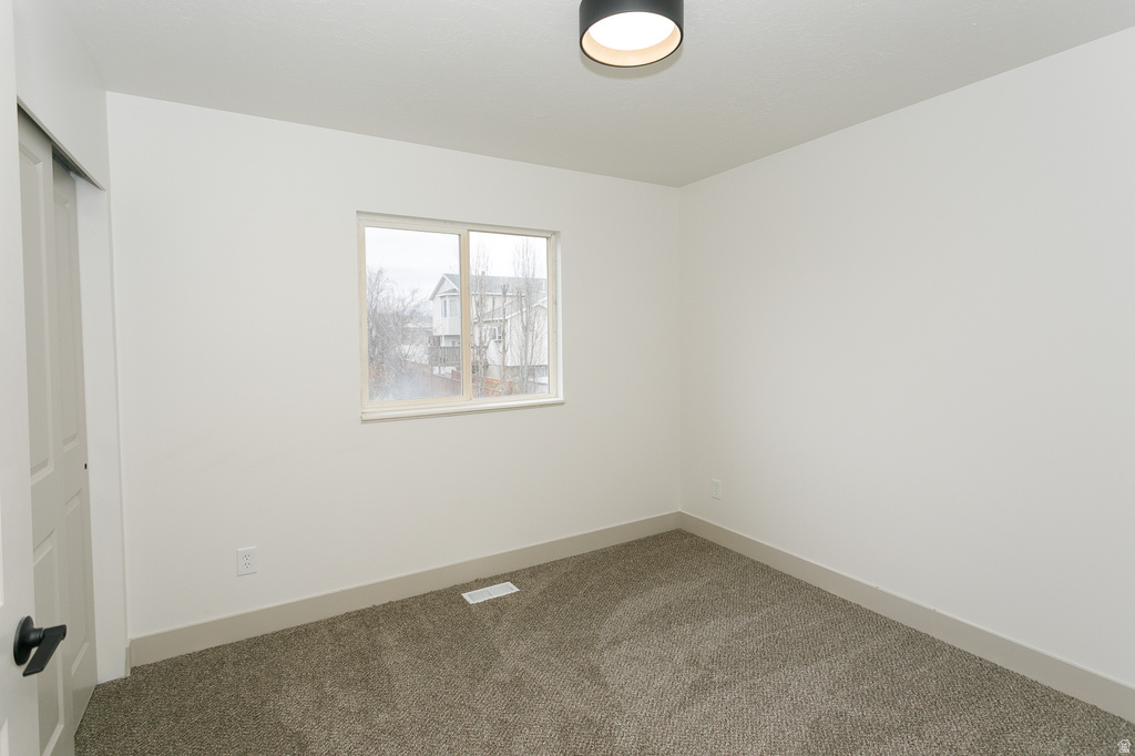 5556 S 3800 W Roy, UT 84067