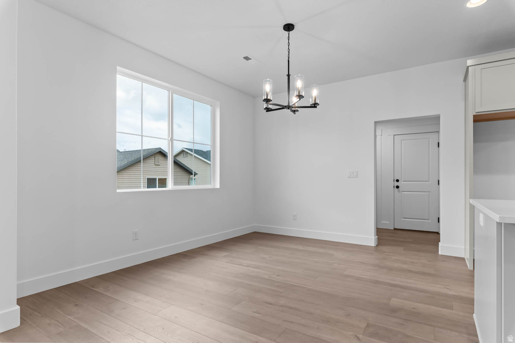 955 N PICCADILLY CT North Salt Lake, UT 84054