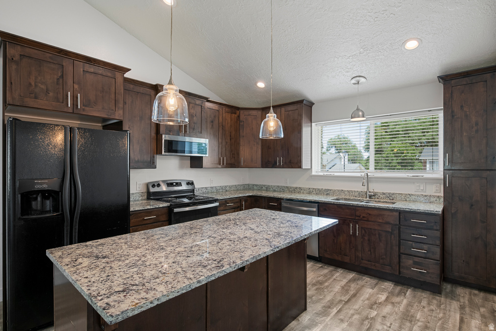 2215 W BONNIEBROOK Taylorsville, UT 84129